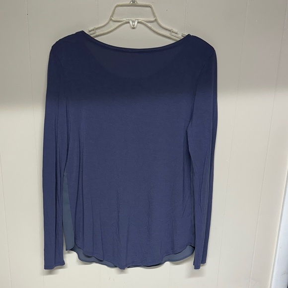 LOFT Chic Women's Navy Long Sleeve Tee Lightweight - Picture 3 of 8